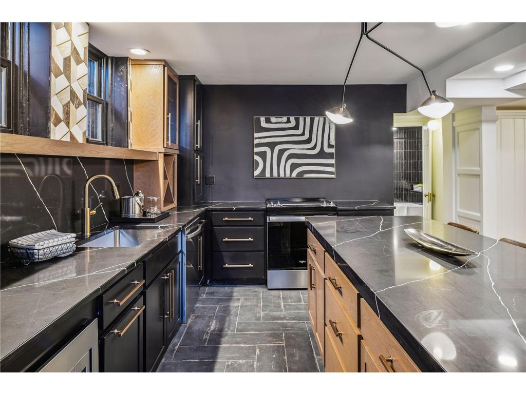 4637 E Lake Harriet Parkway Minneapolis MN 55419 - Harriet Lake 6660020 image133