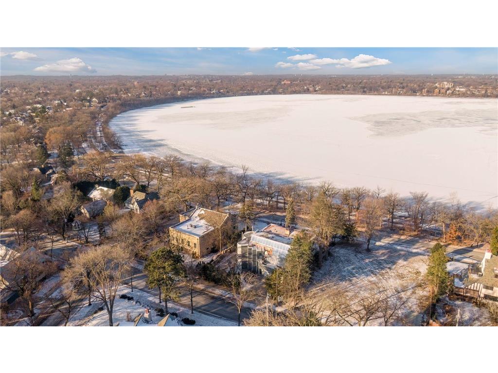 4637 E Lake Harriet Parkway Minneapolis MN 55419 - Harriet Lake 6660020 image150