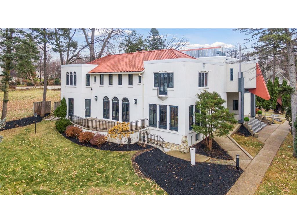 4637 E Lake Harriet Parkway Minneapolis MN 55419 - Harriet Lake 6660020 image2