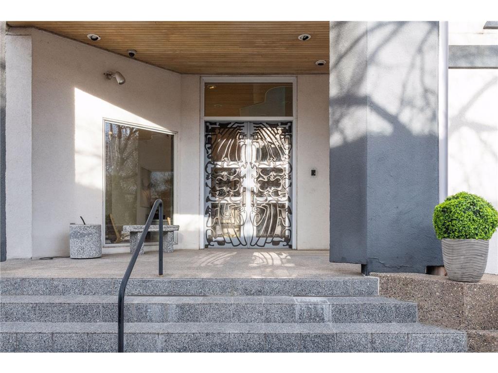 4637 E Lake Harriet Parkway Minneapolis MN 55419 - Harriet Lake 6660020 image21