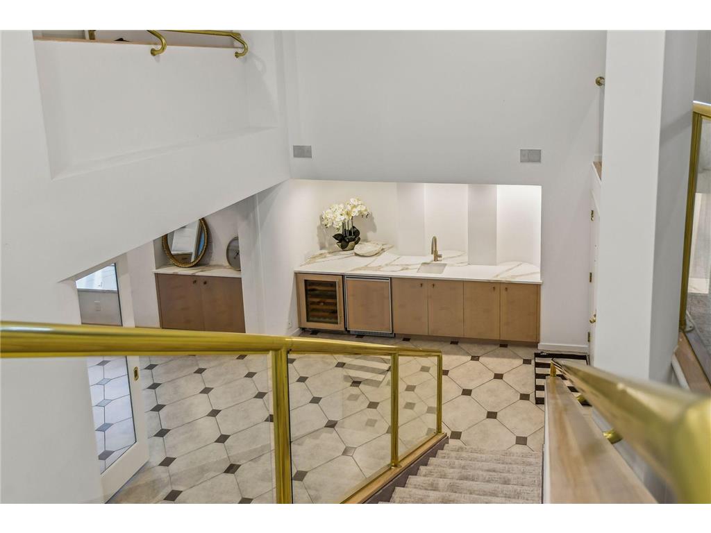 4637 E Lake Harriet Parkway Minneapolis MN 55419 - Harriet Lake 6660020 image86