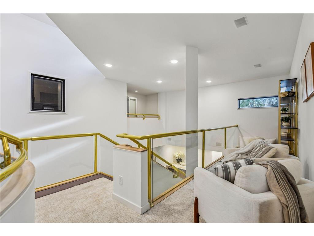 4637 E Lake Harriet Parkway Minneapolis MN 55419 - Harriet Lake 6660020 image87