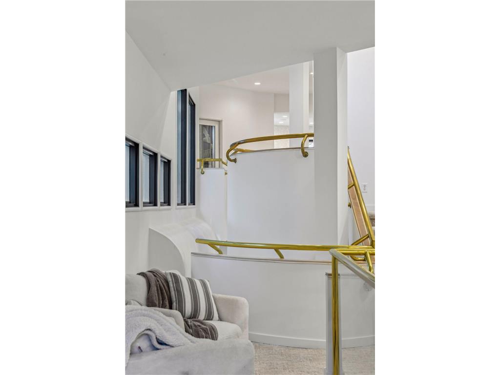 4637 E Lake Harriet Parkway Minneapolis MN 55419 - Harriet Lake 6660020 image89