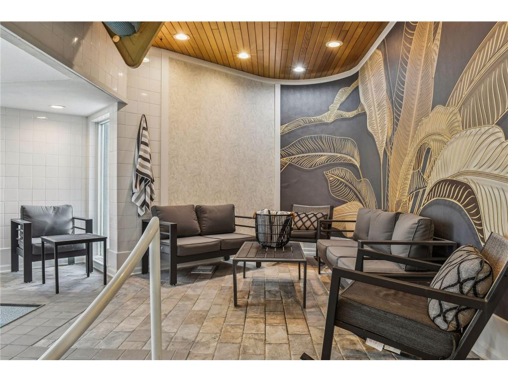 4637 E Lake Harriet Parkway Minneapolis MN 55419 - Harriet Lake 6660020 image93