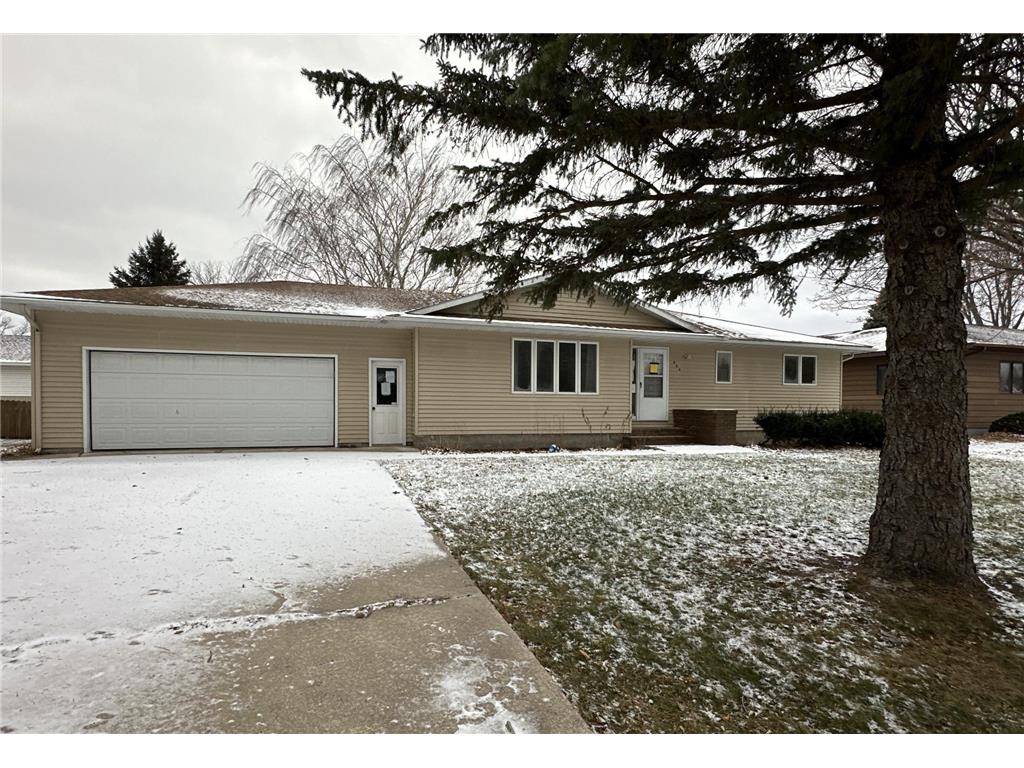 464 8th Street SW Wells MN 56097 6466439 image1