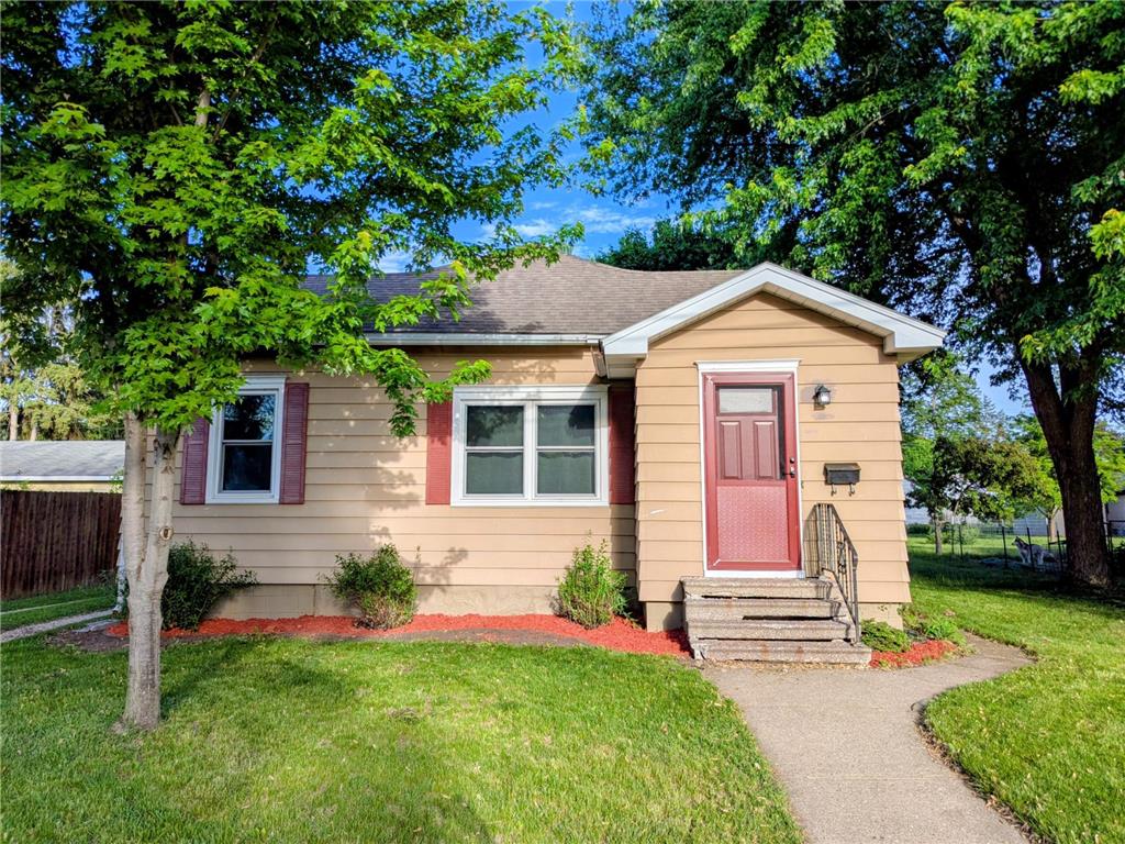 464 Grand Street Winona MN 55987 7066945 image1