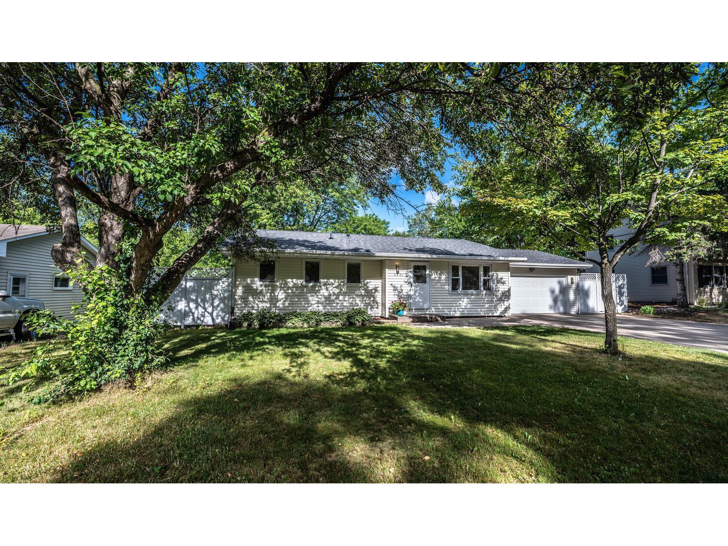 4641 Oregon Avenue N, New Hope, MN 55428 MLS 6025695 Edina Realty