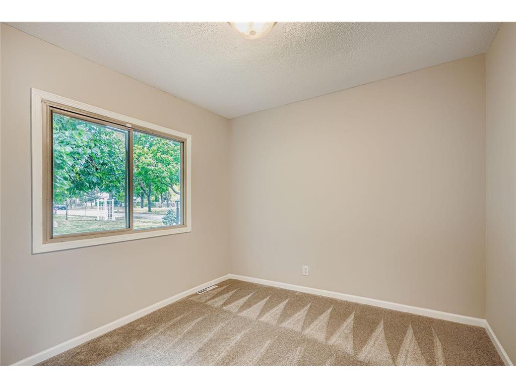 4643 Emerson Avenue N Minneapolis MN 55412 6815458 image7