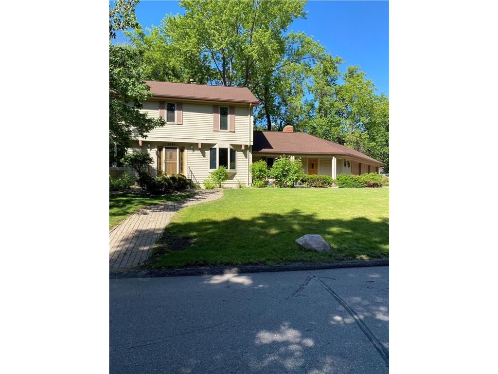 4644 Woodridge Road Minnetonka MN 55345 6527095 image1