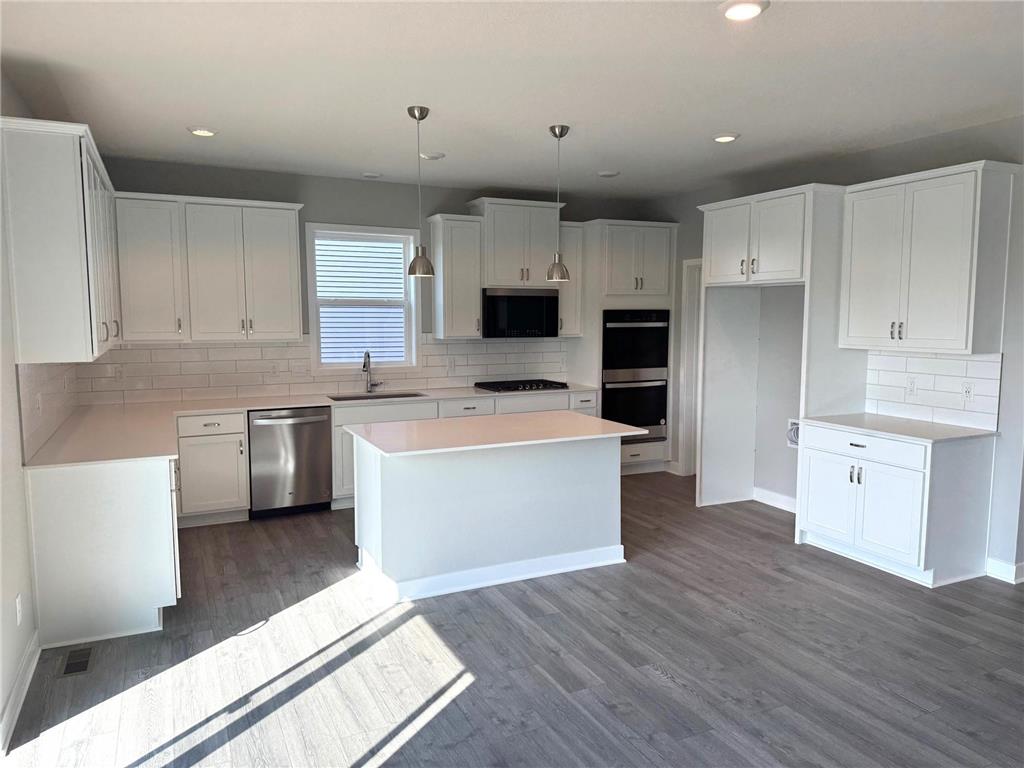 4646 172nd Street Lakeville MN 55044 6526360 image1