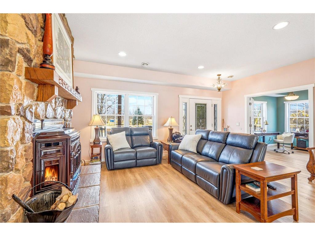 46461 Tucker Street NE Cambridge MN 55008 6807167 image8