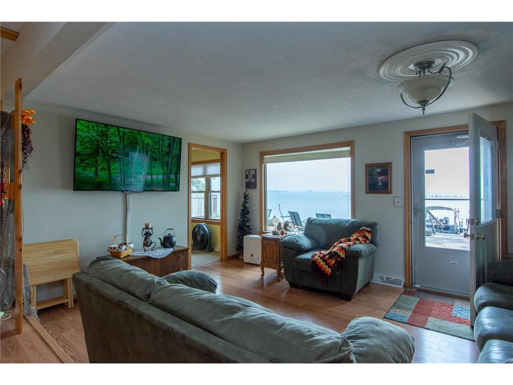 46474 Bay Avenue Isle MN 56342 - Mille Lacs Lake 6761962 image10