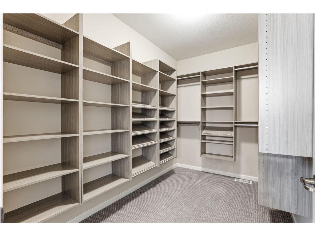 4648 Benjamin Place Woodbury MN 55129 7065517 image14