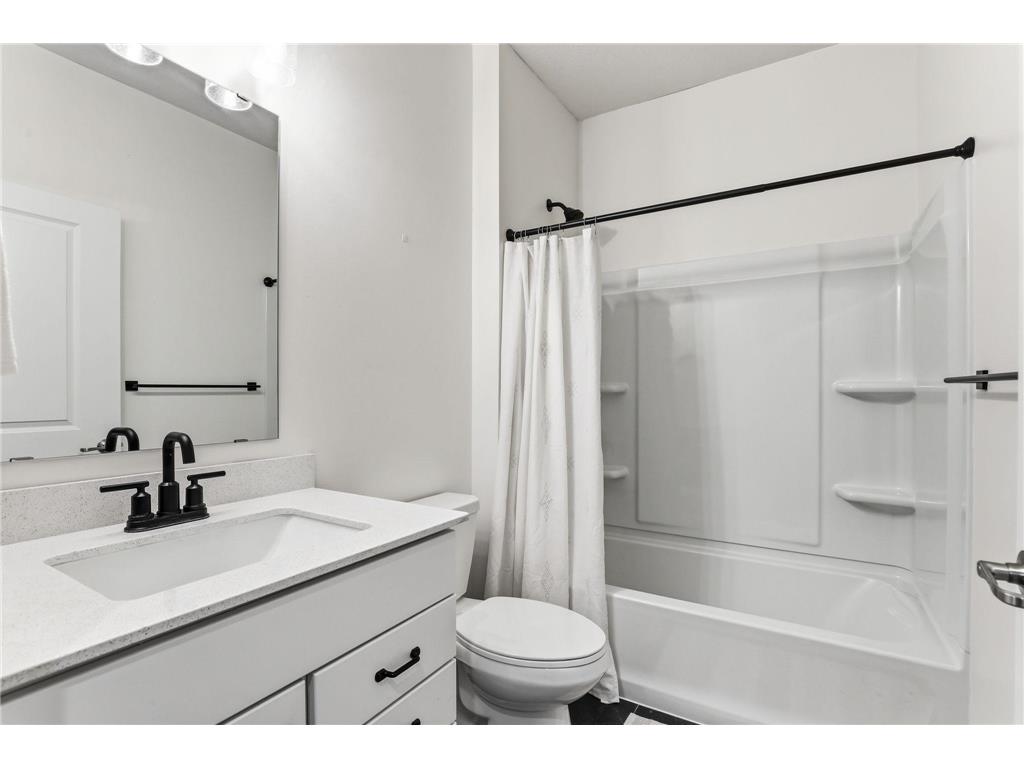 4648 Benjamin Place Woodbury MN 55129 7065517 image15