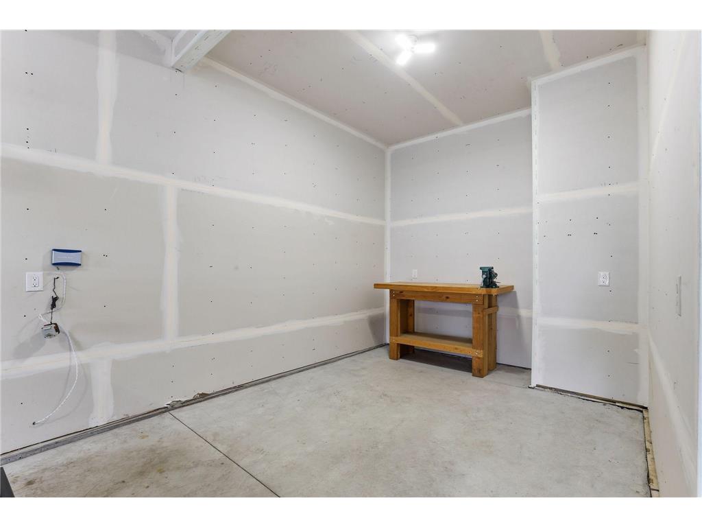 4648 Benjamin Place Woodbury MN 55129 7065517 image24