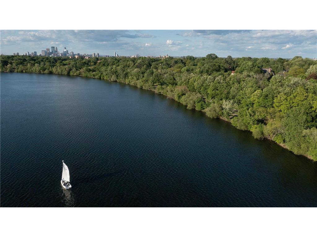 4649 E Lake Harriet Parkway Minneapolis MN 55419 - Harriet Lake 6709534 image60