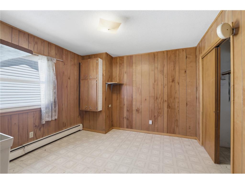 465 W 2nd Street Rush City MN 55069 7059298 image12