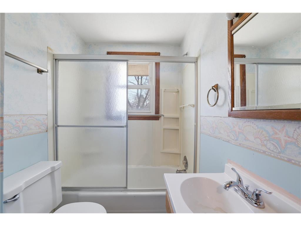 465 W 2nd Street Rush City MN 55069 7059298 image20