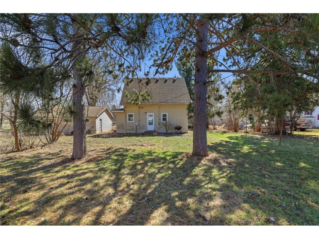 465 W 2nd Street Rush City MN 55069 7059298 image24