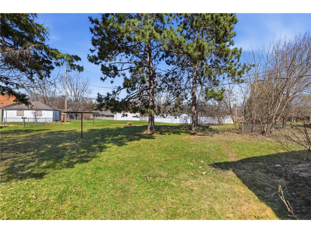 465 W 2nd Street Rush City MN 55069 7059298 image25