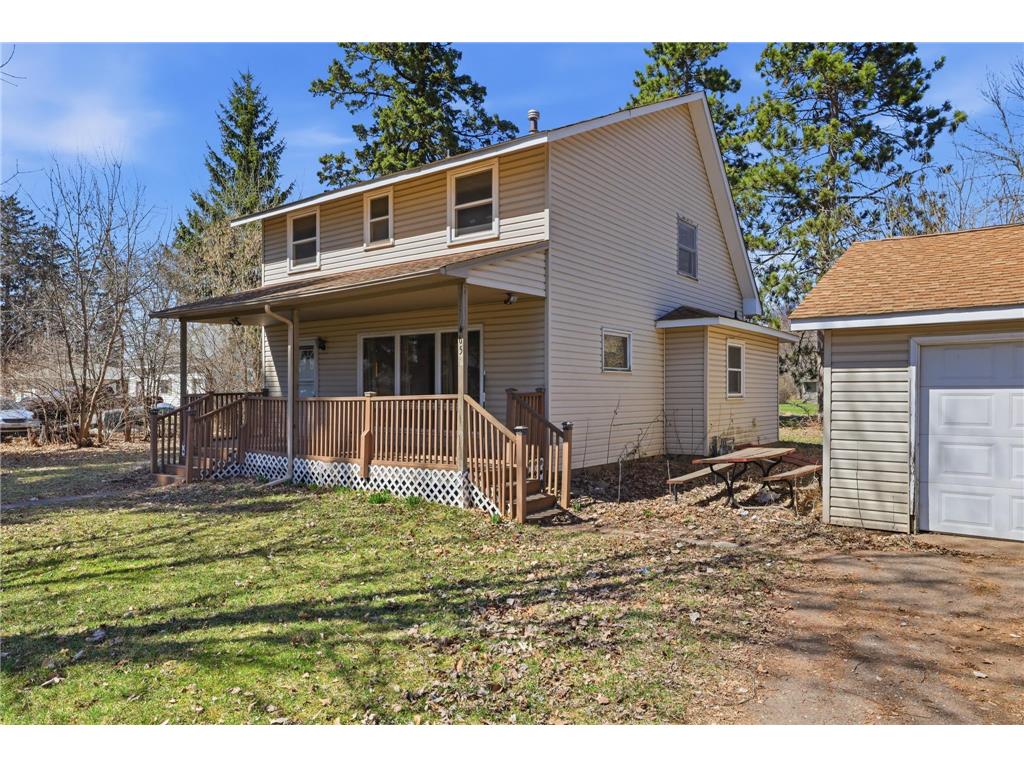 465 W 2nd Street Rush City MN 55069 7059298 image4