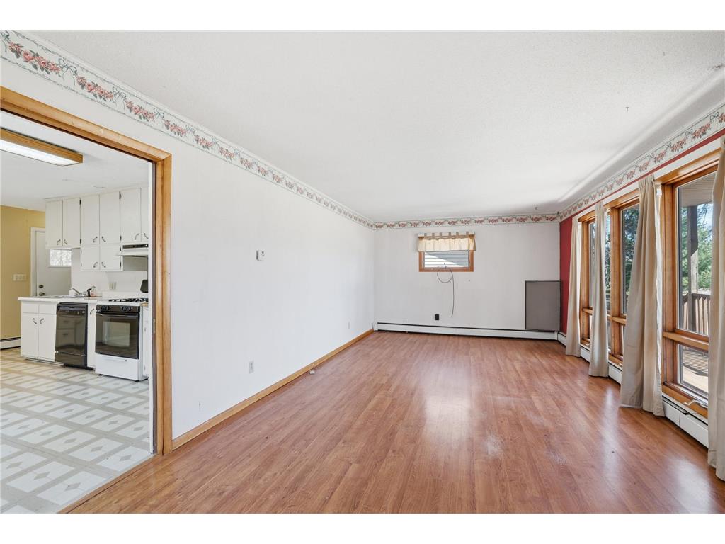 465 W 2nd Street Rush City MN 55069 7059298 image7