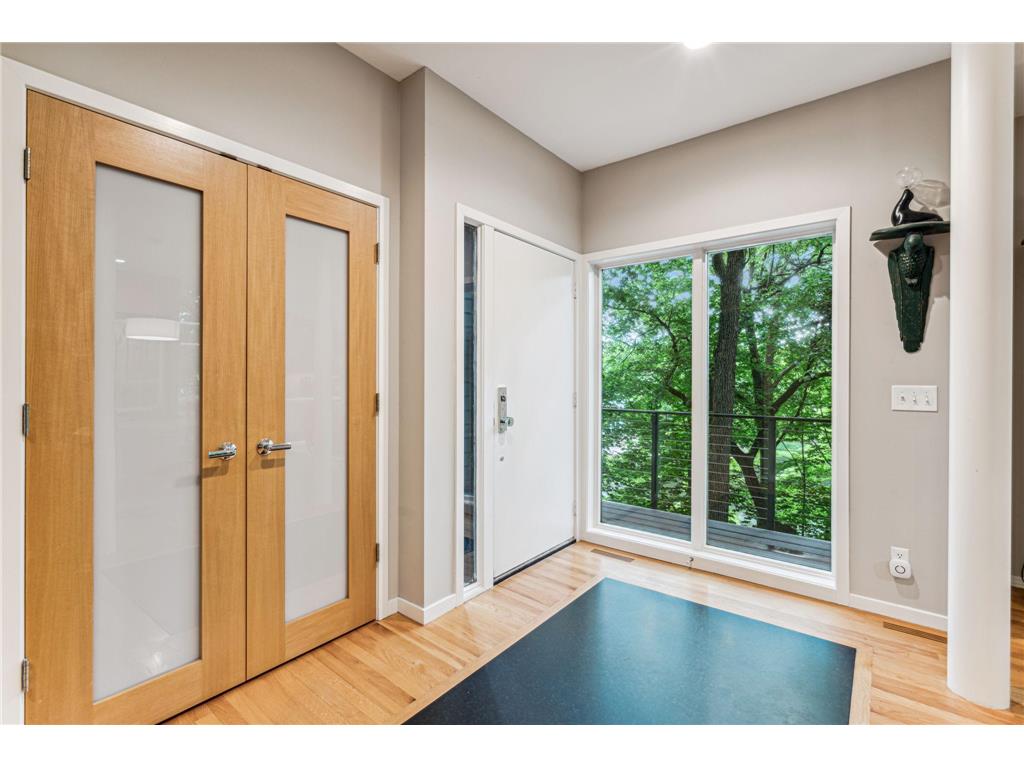 4650 Saint James Gate, Deephaven, MN, 55331 MLS 6537675 Edina Realty