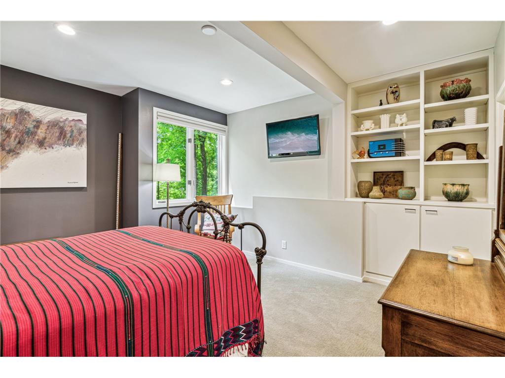 4650 Saint James Gate, Deephaven, MN, 55331 MLS 6537675 Edina Realty