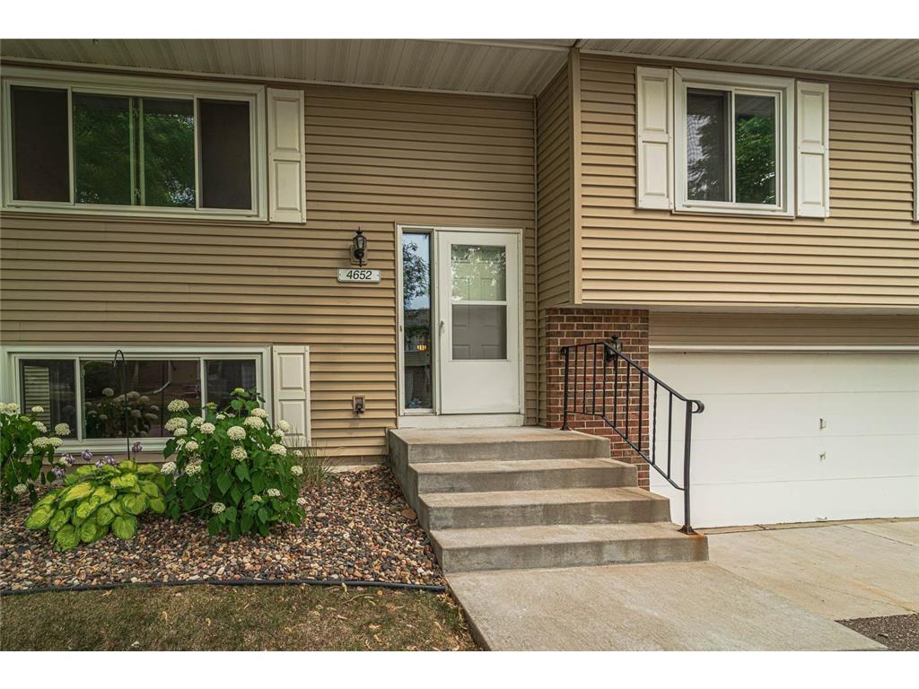 4652 Ridge Cliff Drive Eagan MN 55122 6398715 image1