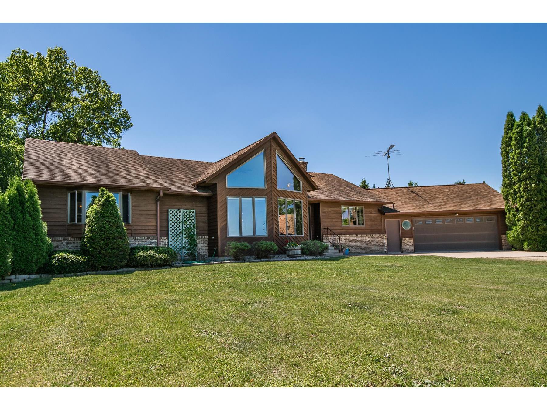 46521 170th Avenue, Zumbrota, MN 55992 MLS 5762846 Edina Realty