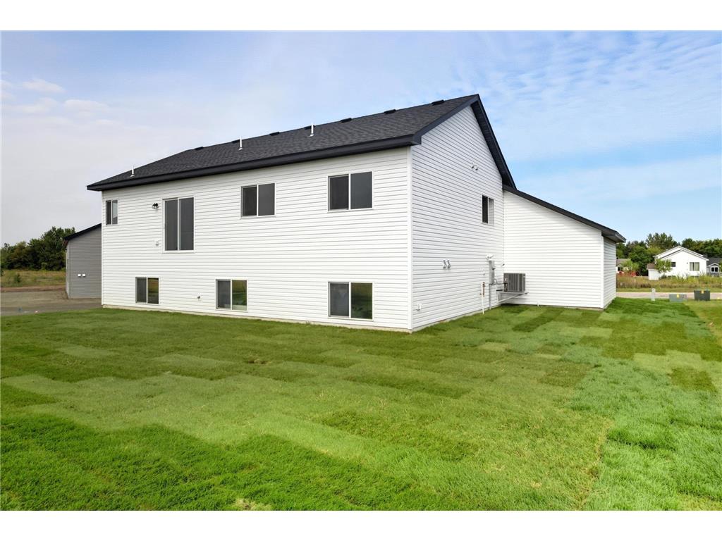 4653 8th Street NE Saint Cloud MN 56304 6728558 image3