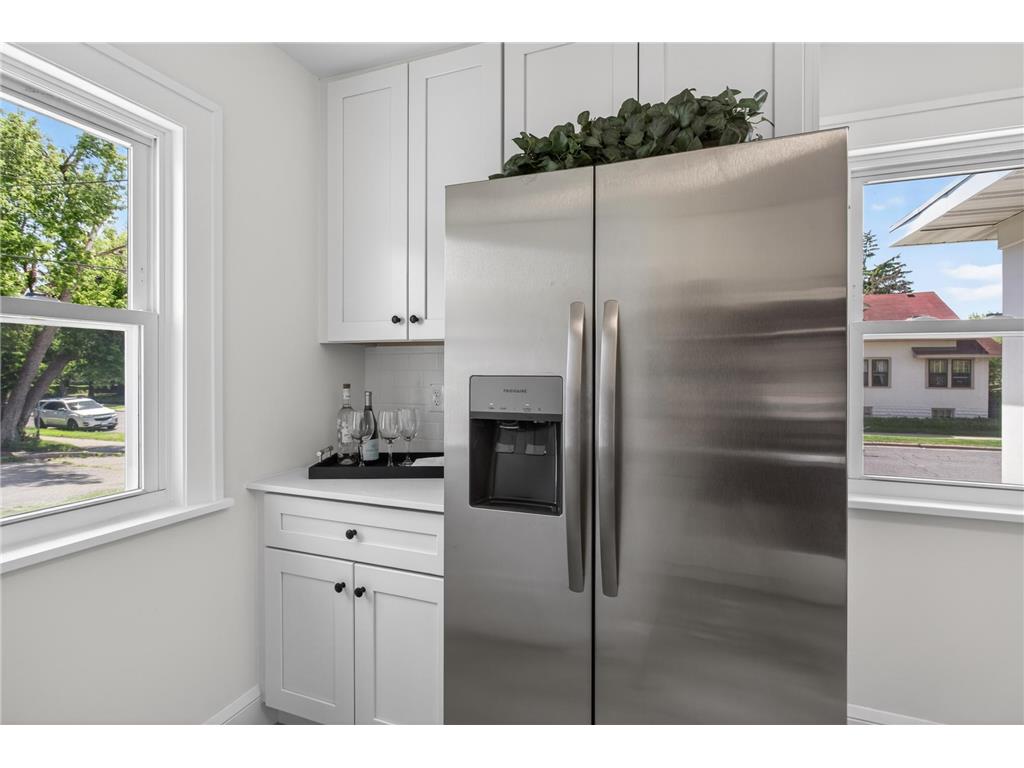 4653 Portland Avenue Minneapolis MN 55407 7085038 image12
