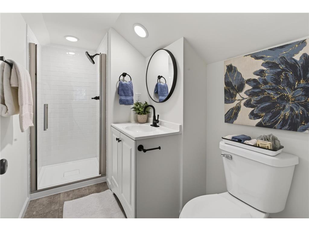 4653 Portland Avenue Minneapolis MN 55407 7085038 image25
