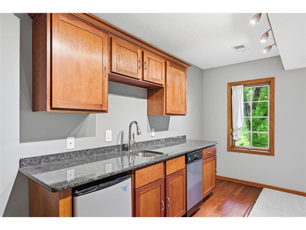 4658 Wildwood Street Eagan MN 55122 7096443 image25