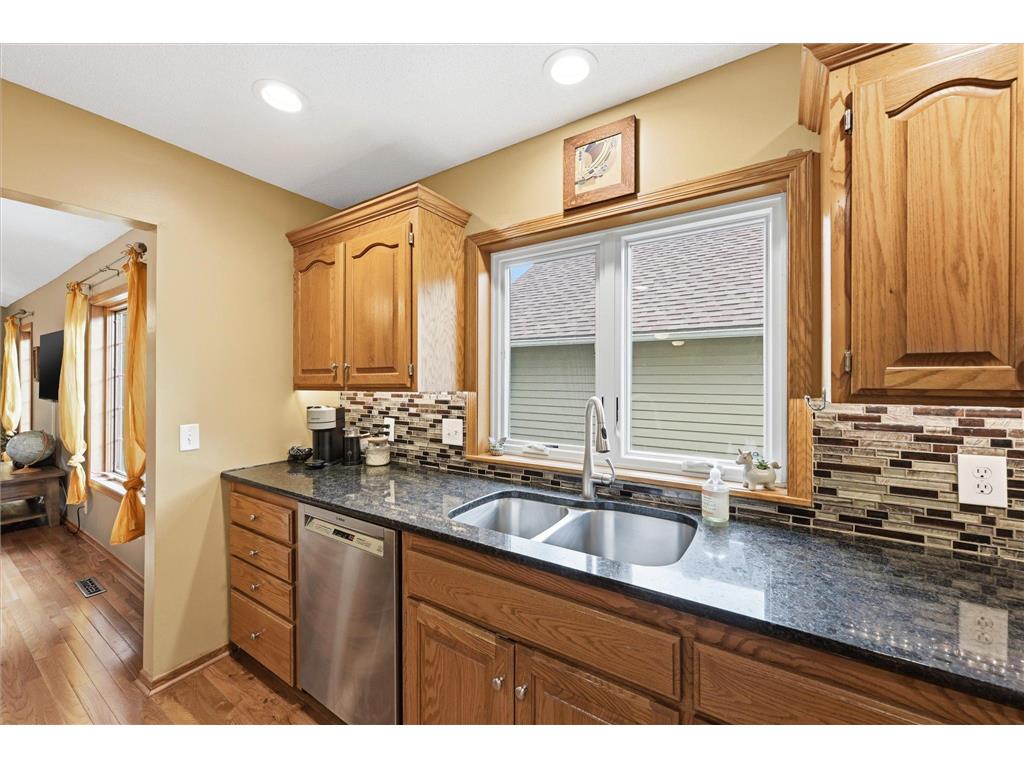 4658 Wildwood Street Eagan MN 55122 7096443 image5