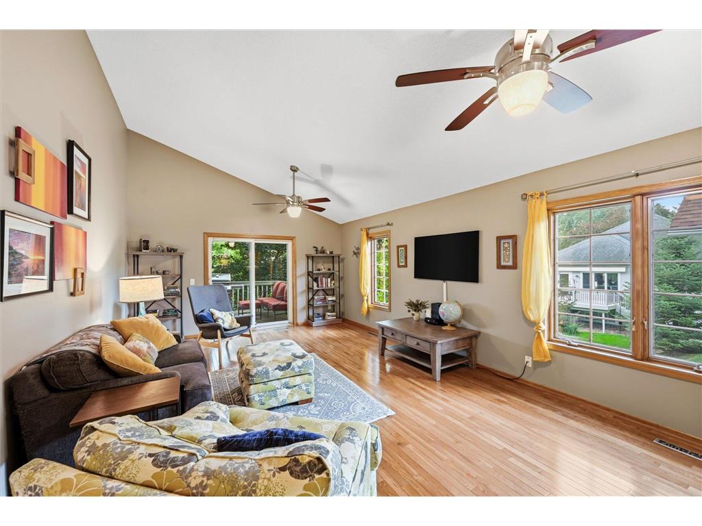 4658 Wildwood Street Eagan MN 55122 7096443 image9