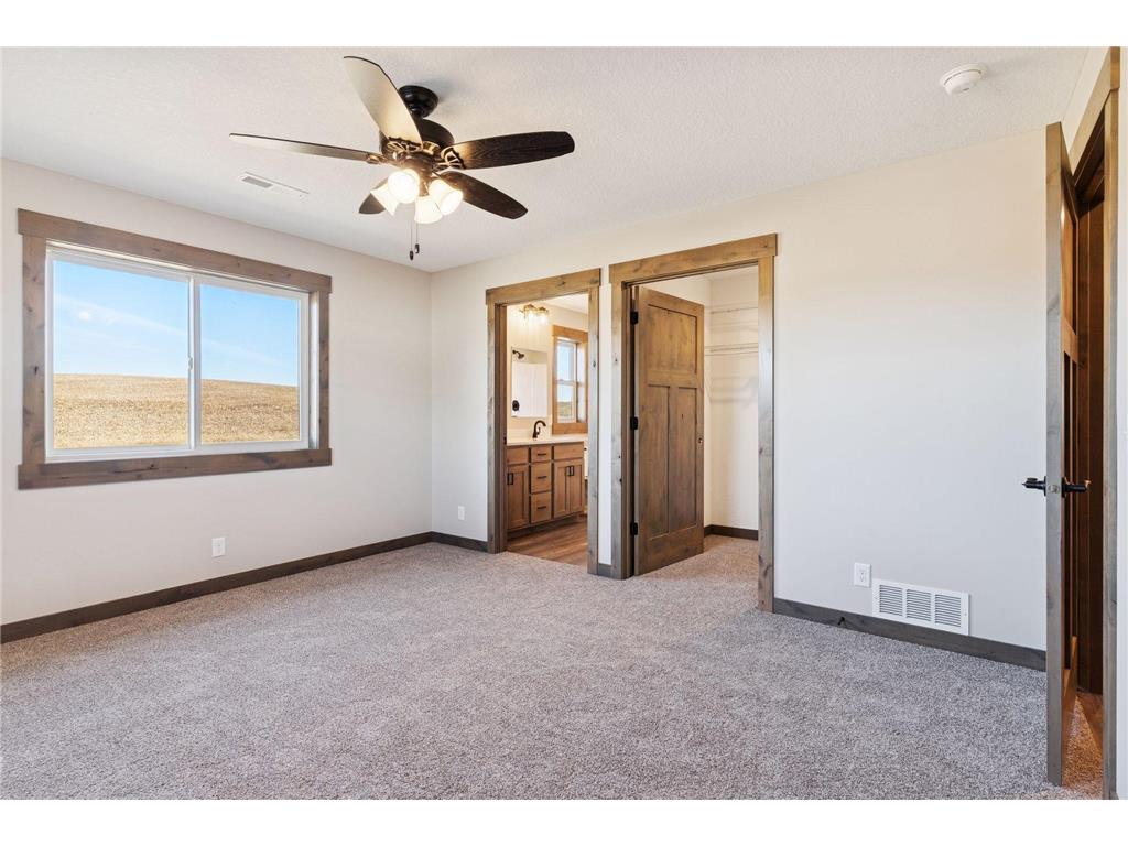 466 Coyote Way New Richmond WI 54017 7009553 image21