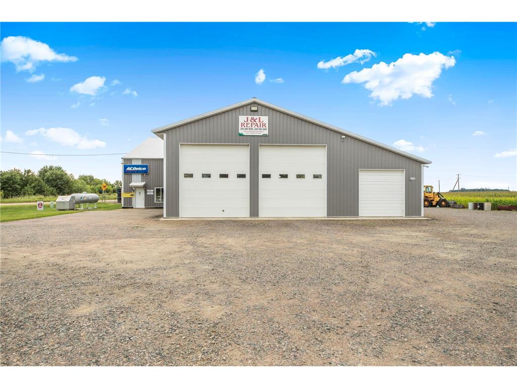 466 E Borden Avenue Buffalo Lake MN 55314 6692017 image2