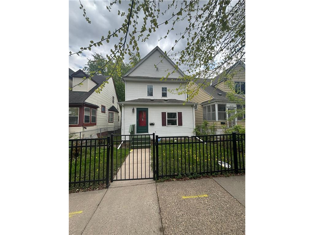 466 Edmund Avenue Saint Paul MN 55103 7090647 image1