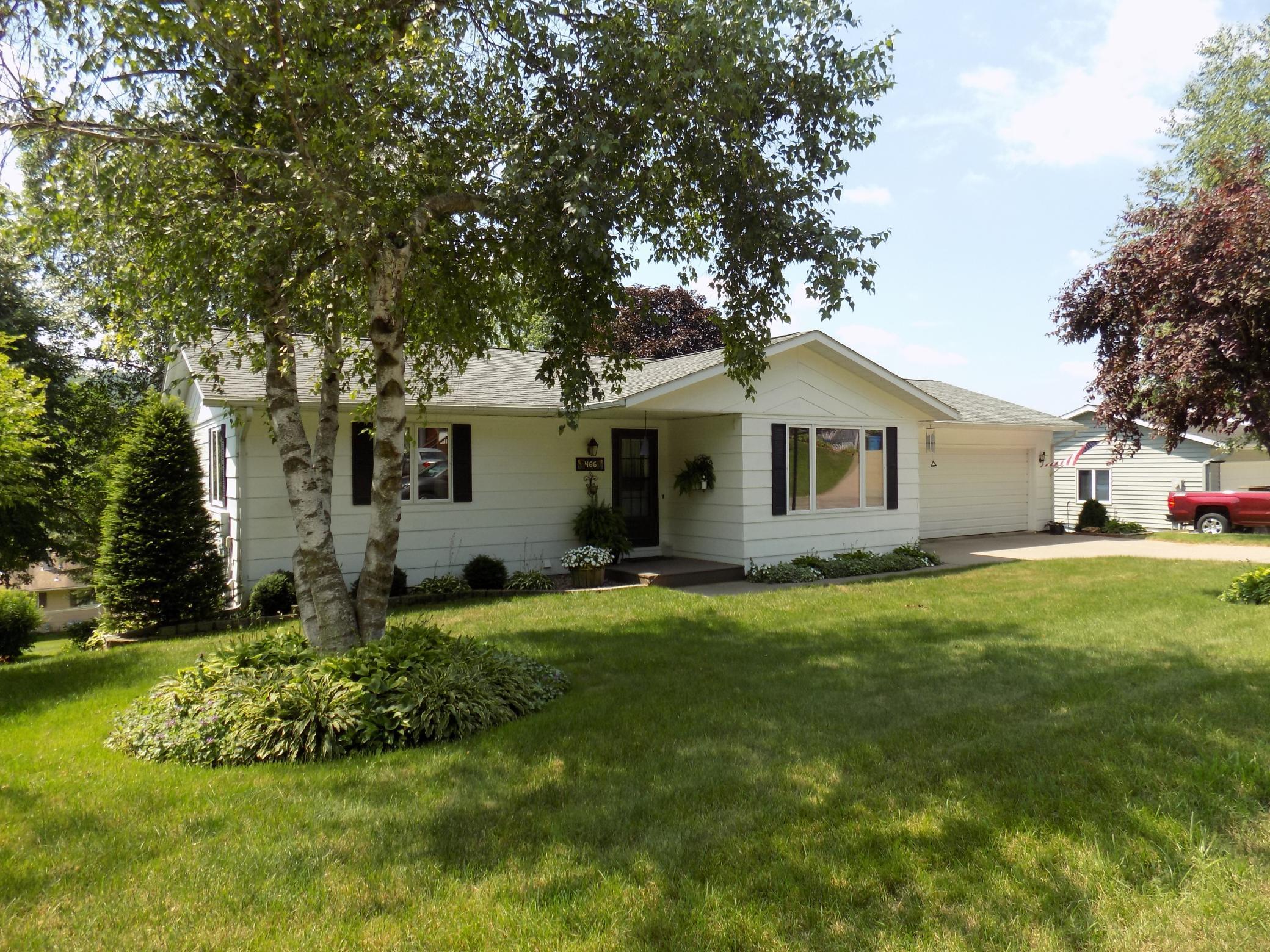 466 Sunnyview Drive, Rollingstone, MN, 55969 MLS 6021431 Edina Realty