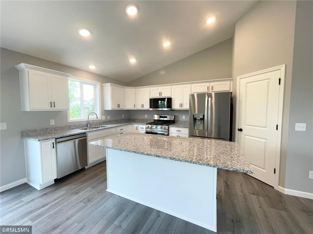 4660 199th Street N Forest Lake MN 55025 7077121 image2