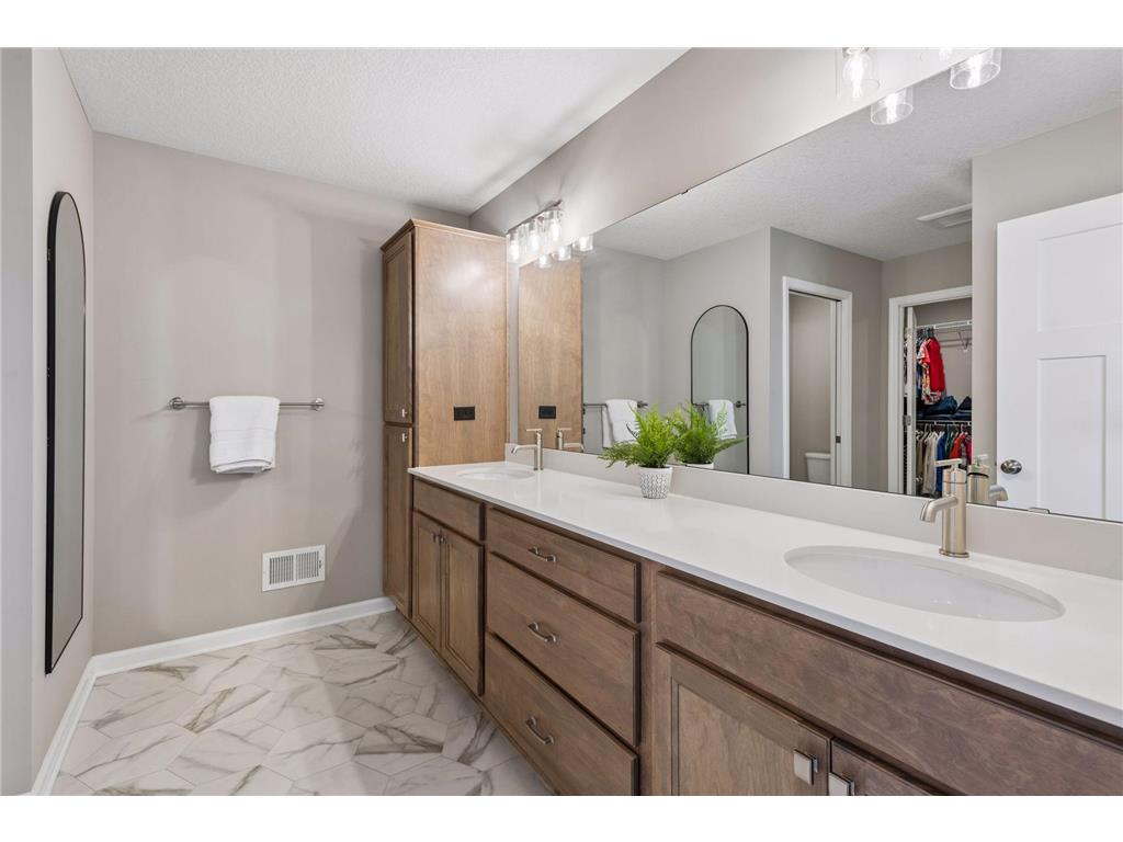 4669 Carnation Court Minnetrista MN 55331 7060845 image20