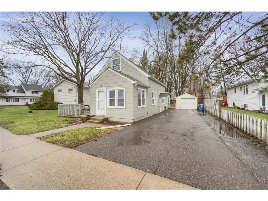 4671 Bald Eagle Avenue White Bear Lake MN 55110 6635821 image1