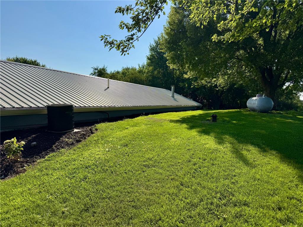 46739 900th Street Windom MN 56101 6767631 image36