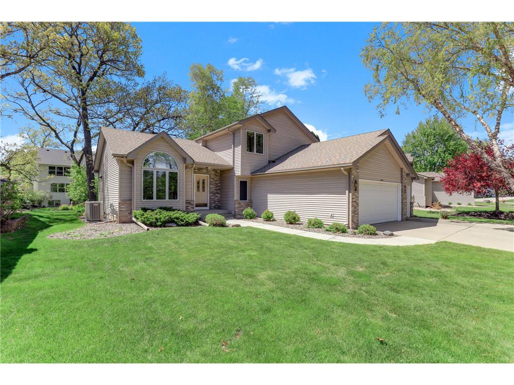 4676 Hamlet Avenue N Oakdale MN 55128 7063569 image1