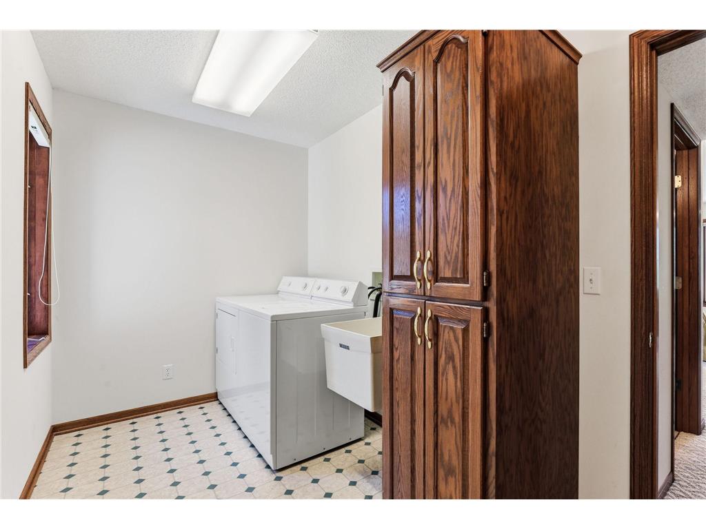 4676 Hamlet Avenue N Oakdale MN 55128 7063569 image17