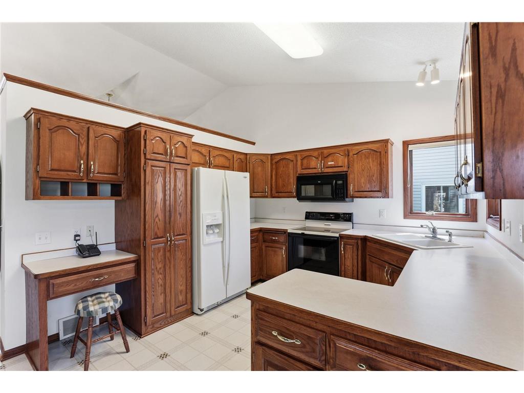 4676 Hamlet Avenue N Oakdale MN 55128 7063569 image7