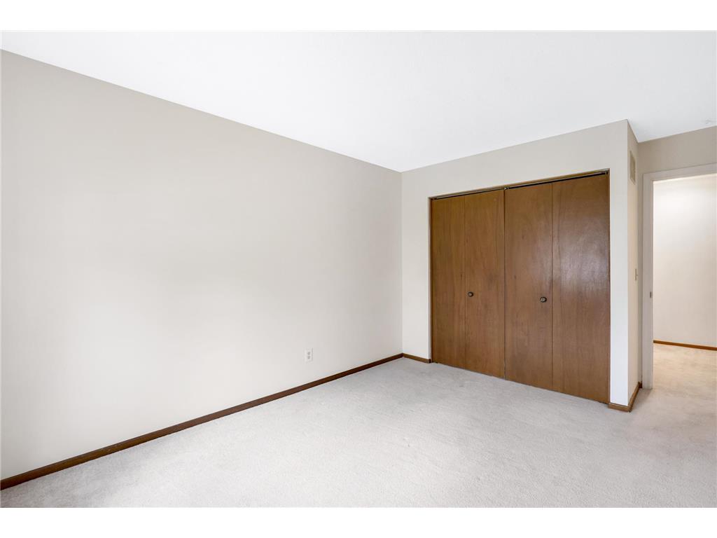 4677 Sorrell Point Eagan MN 55122 7092161 image15