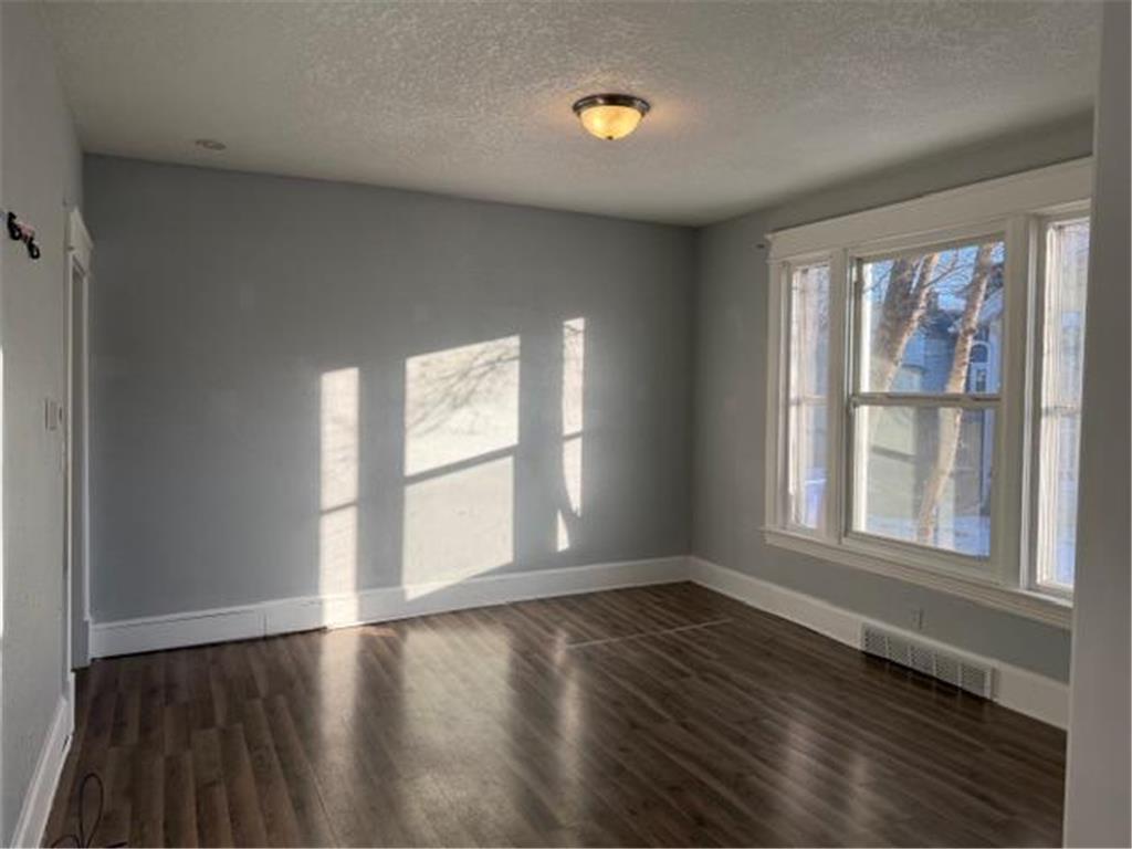 468 Bellows Street Saint Paul MN 55107 7011573 image3