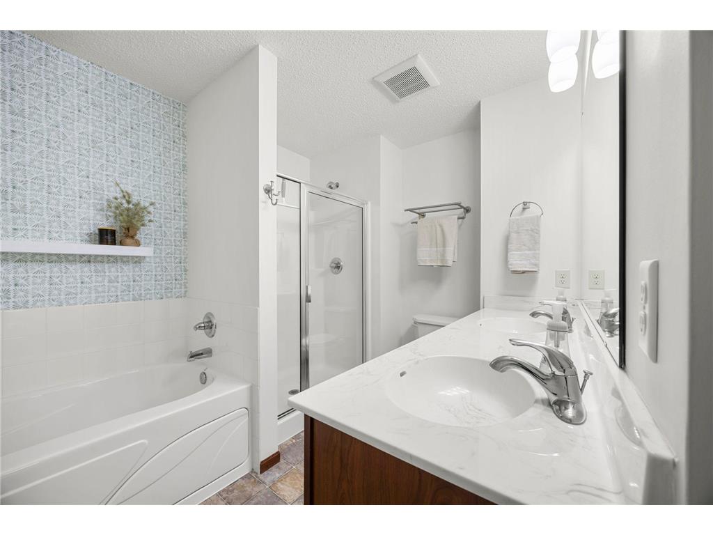 468 Stonewood Lane Burnsville MN 55306 7068286 image40